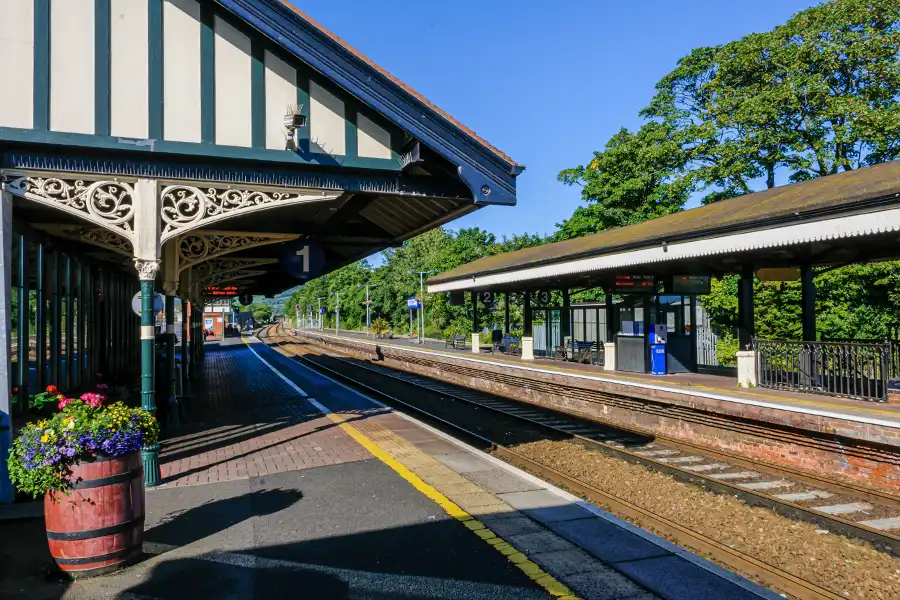 An ungated UK railway station